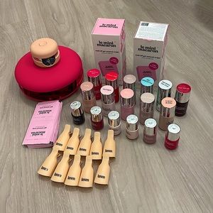 Le Mini Macaron all-inclusive manicure set